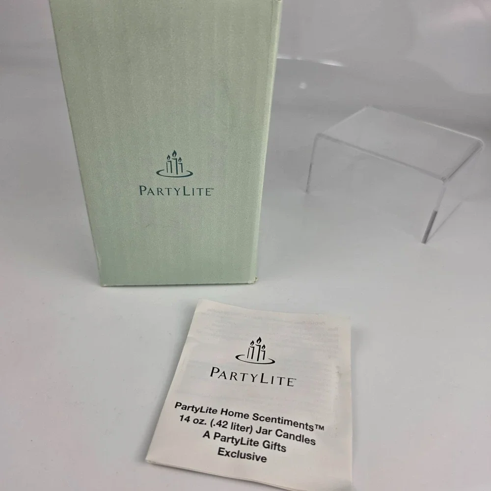 PartyLite Raspberry Scented Wax Filled Glass Jar Candle 14oz New in Box B1428